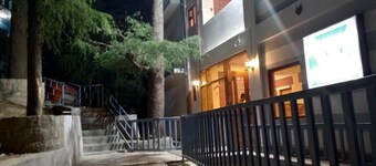 화이트 워터 인 매클레오드갠지