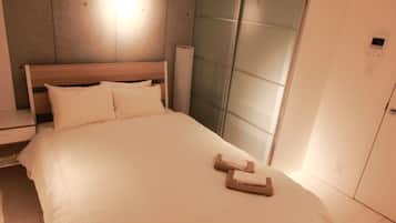 1 chambre, fer et planche à repasser, Wi-Fi gratuit, draps fournis