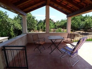 Apartment (1 Bedroom) | Terrace/patio