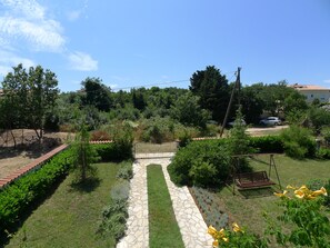 Property grounds - Apartment for 3 Persons in Quiet Part of Premantura With Beautiful Garden and Partial sea View (Medulin)