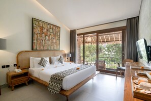 Deluxe Double Room | In-room safe, desk, laptop workspace, soundproofing - Kandarpa Ubud (Ubud)