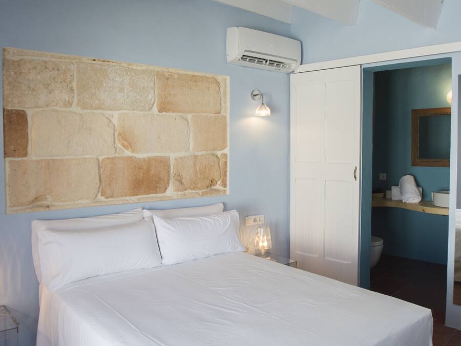 Suite, 1 King Bed, Jetted Tub