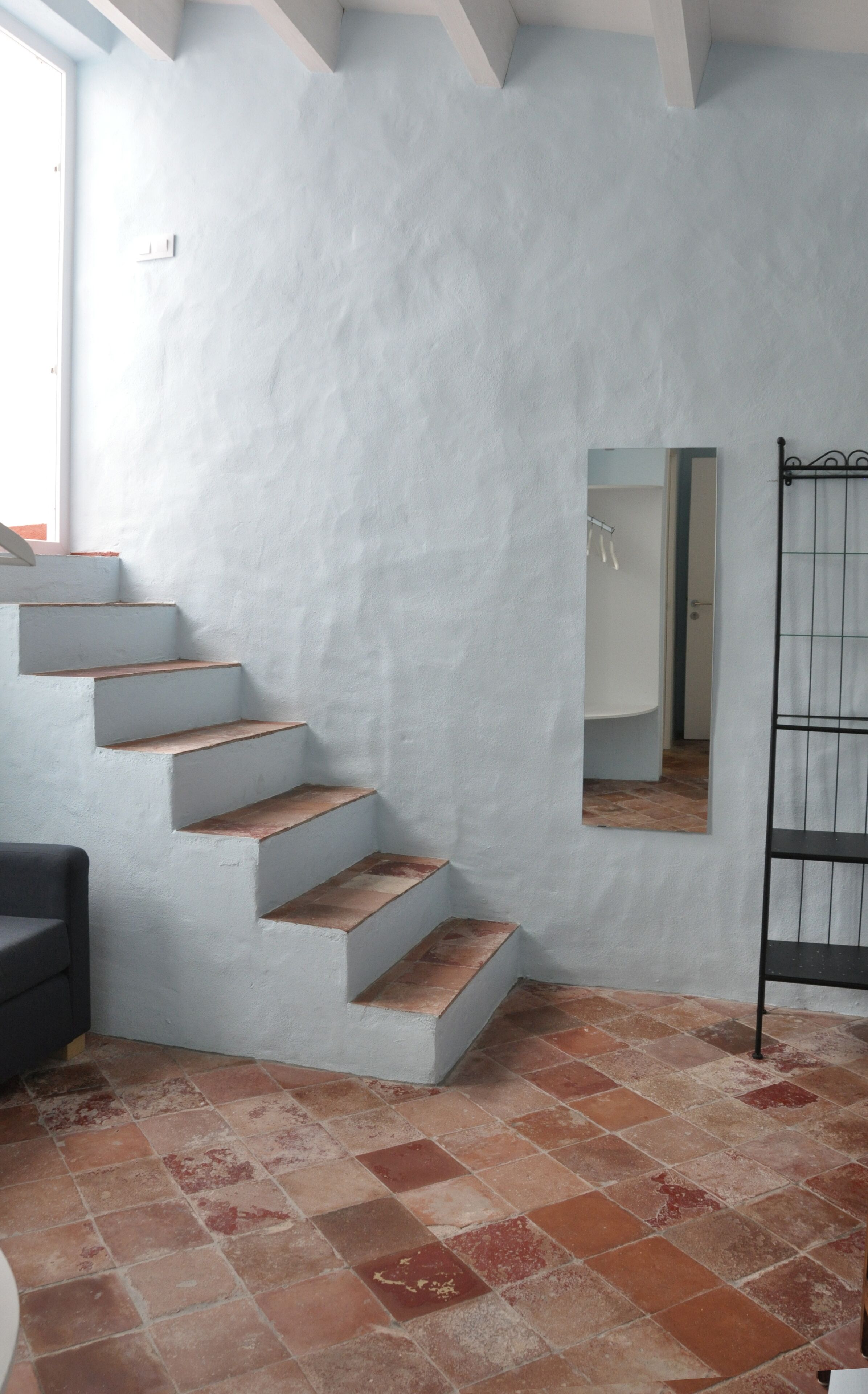 Sistema de insonorización, wifi gratis y ropa de cama 