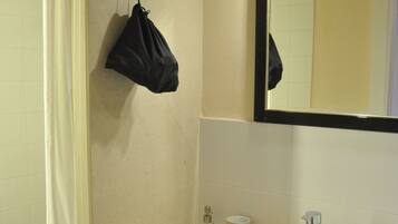 Chambre Double | Salle de bain