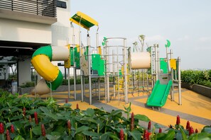Children’s play area – outdoor