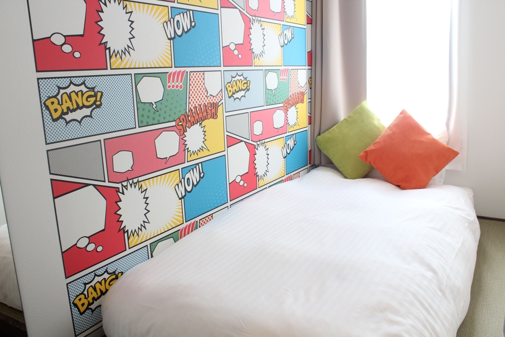 Blackout curtains, free WiFi, bed sheets