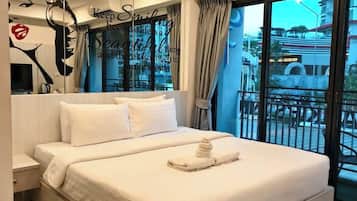 Ylelliset vuodevaatteet, työpöytä, ilmainen Wi-Fi, vuodevaatteet