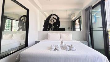 Premium bedding, in-room safe, desk, free WiFi