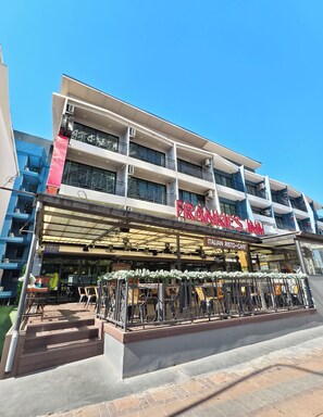 Front of property - Frankie's Inn (Pattaya)