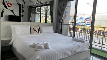 Doppia Deluxe, balcone | Biancheria da letto di alta qualità, una scrivania, Wi-Fi gratuito