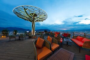 Outdoor dining - Regalia Gold (Nha Trang)