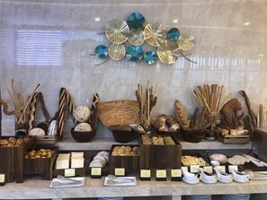 Dining - Regalia Gold (Nha Trang)