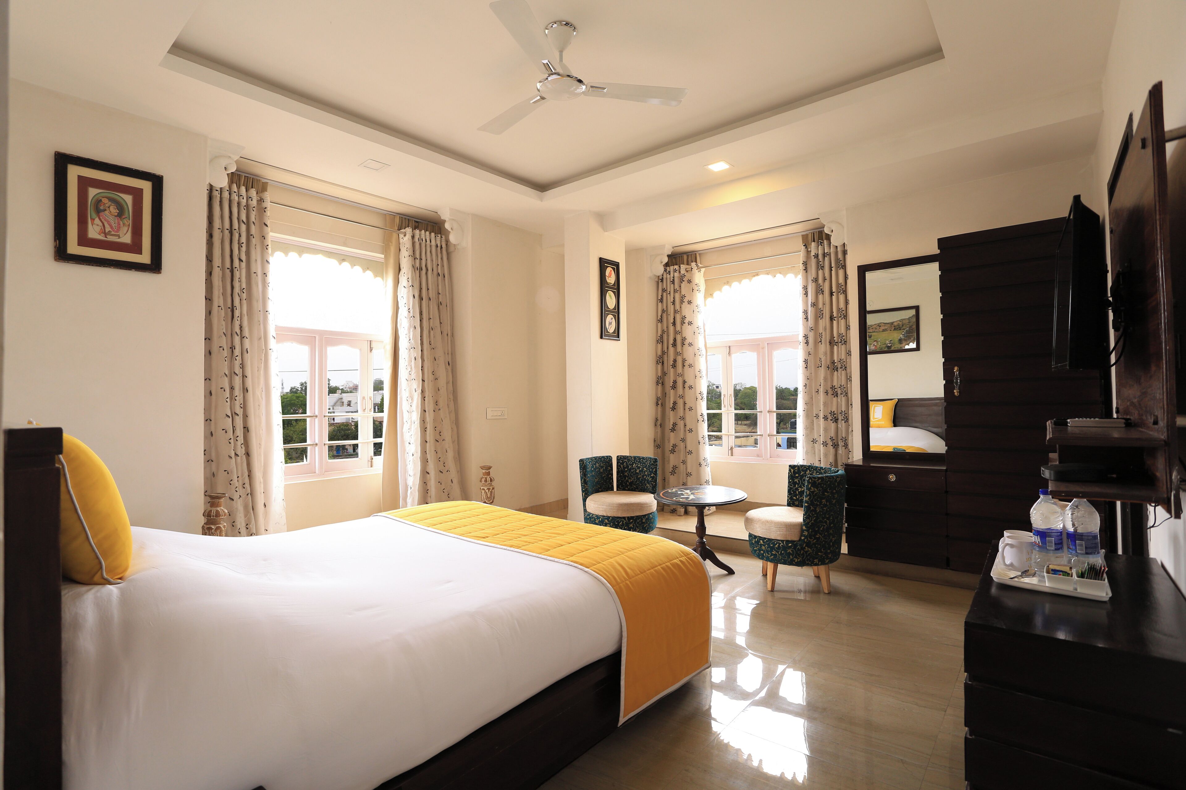 heritage king | 1 bedroom, in-room safe, iron/ironing board, rollaway beds