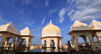 Bloom Boutique | Lake Pichola