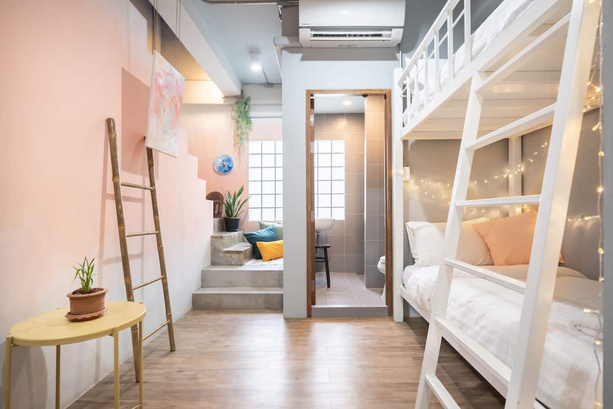 Desk, free WiFi, bed sheets