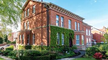 Bagian depan properti