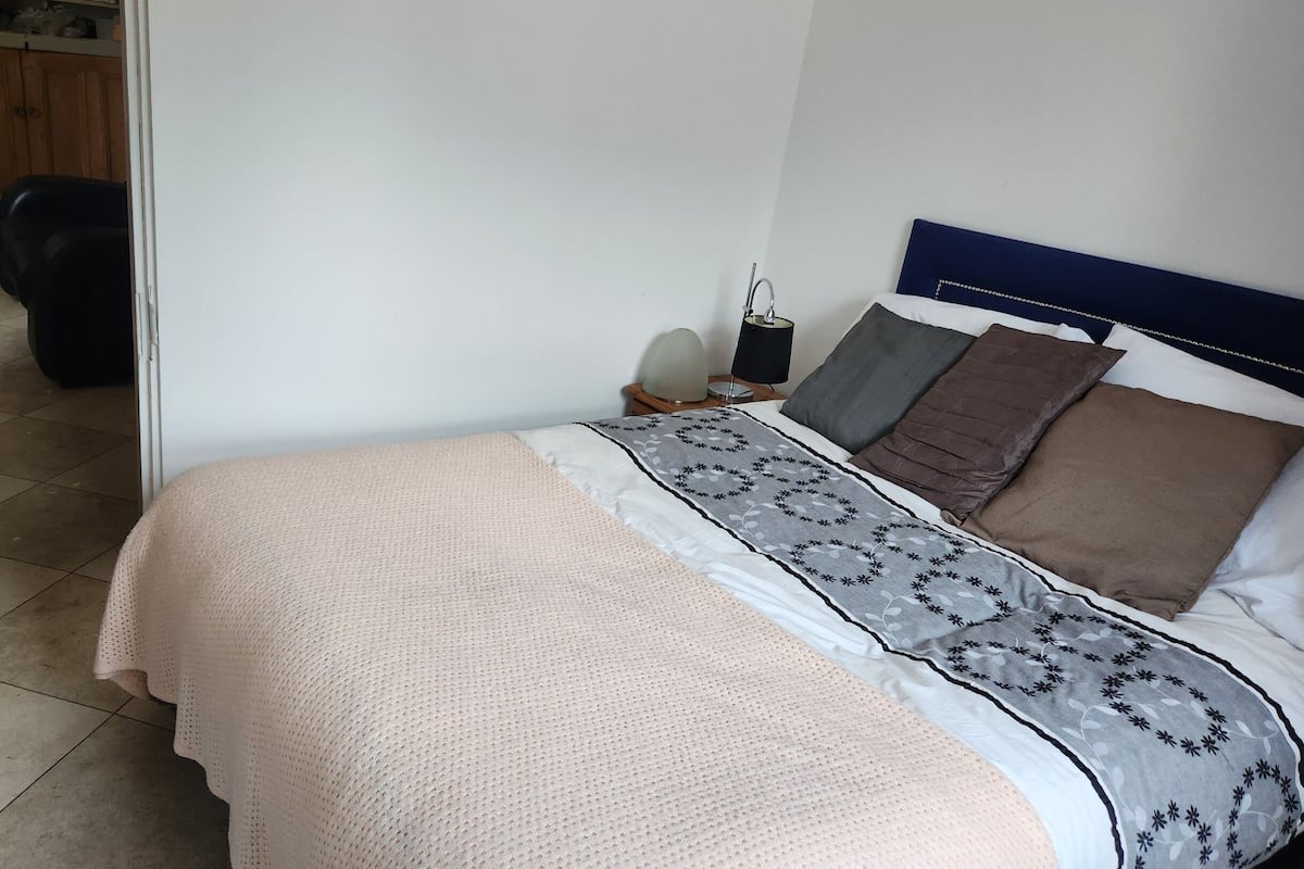 Two Bedroom Apartment (4 Guest) | Individually decorated, individually furnished, desk, laptop workspace