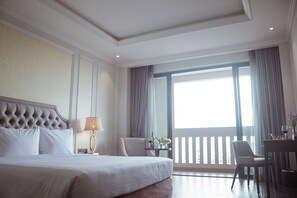 Deluxe Room | Egyptian cotton sheets, premium bedding, pillow-top beds - Phu Cuong Hotel Ca Mau (Ca Mau)