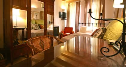 17 ° centavo. Villa en el corazón del pintoresco casco antiguo con terraza y barbacoa.