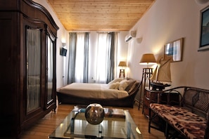 2 chambres, bureau, fer et planche à repasser, Wi-Fi gratuit