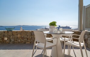 Outdoor dining - Pasithea Villas Mykonos | Villa Alkyon (Μύκονος)