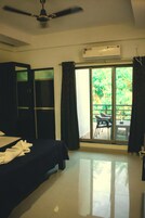 Family Room, Garden View | Free WiFi, bed sheets