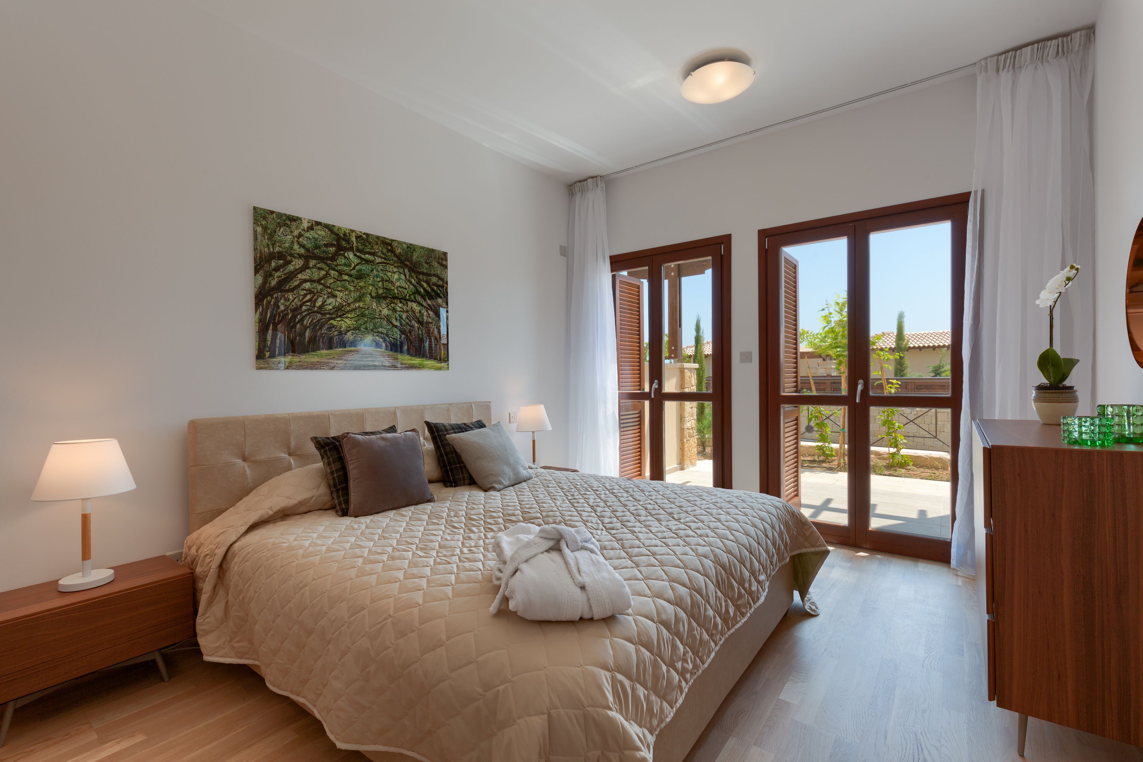 Apartamento premium, 3 quartos, acesso à piscina | Roupas de cama premium, cofres nos quartos, escrivaninha