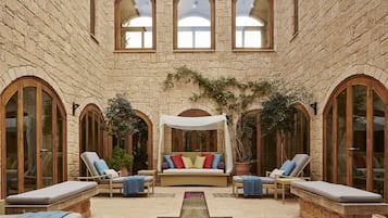 Couples treatment room(s), sauna, steam room, Turkish bath/hammam