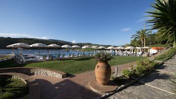 Piscine extérieure (ouverte en saison)