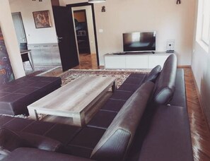 テレビ、ステレオ