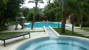 Outdoor pool, sun loungers