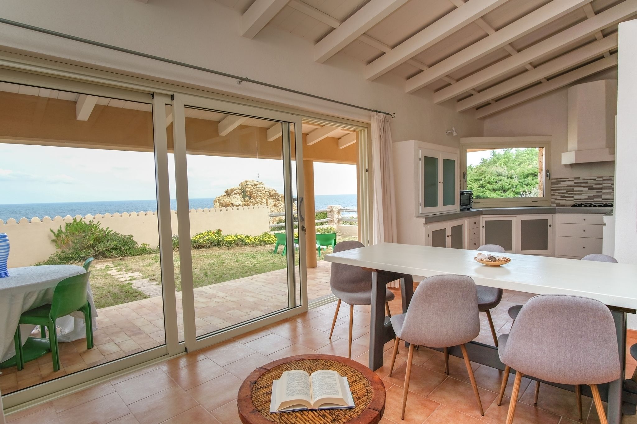 House, 3 Bedrooms | In-room dining