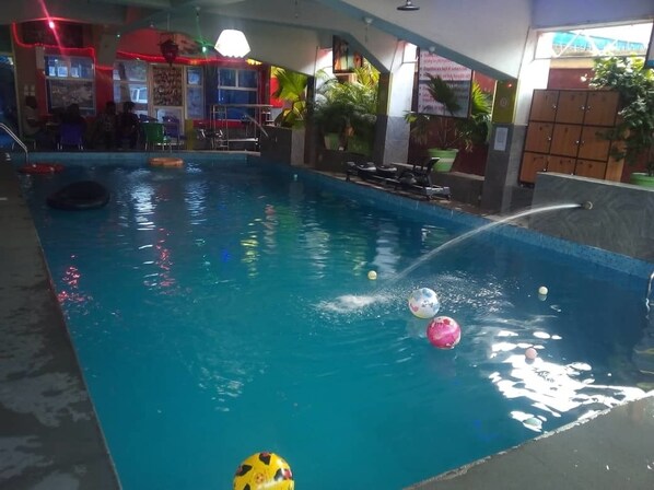 Indoor pool, outdoor pool