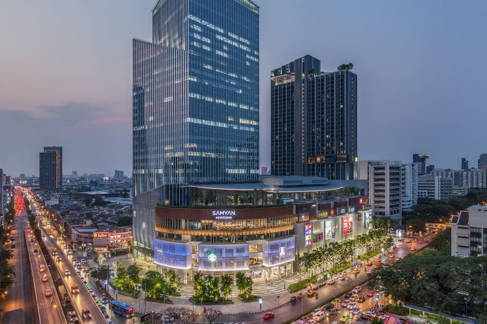 Triple Y Hotel
