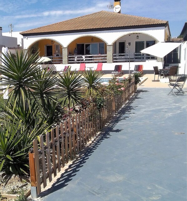 Bagian depan properti