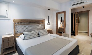 3 bedrooms, in-room safe, iron/ironing board, free WiFi