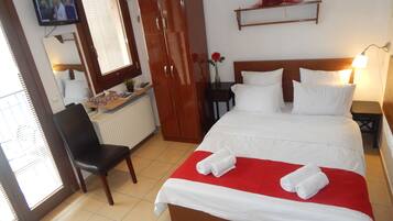 1 bedroom, desk, soundproofing, iron/ironing board