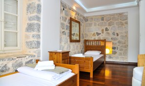 4 Schlafzimmer, schallisolierte Zimmer, Bügeleisen/Bügelbrett