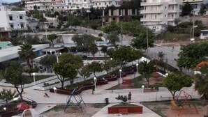 Habitació triple Deluxe, vistes al jardí | Àrea exterior de l'allotjament
