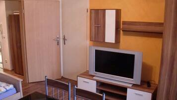 Apartment, 2 Einzelbetten | Fernseher