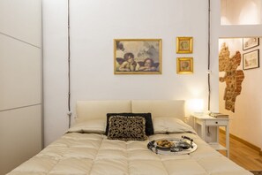 1 bedroom, iron/ironing board, cots/infant beds, free WiFi - Charming Santo Spirito (Florence)