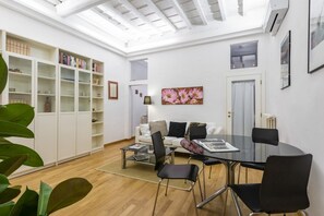 Living room - Charming Santo Spirito (Florence)