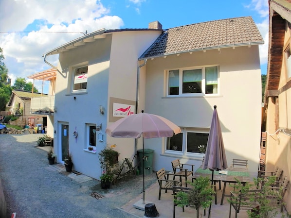 Front of property - Unterkunft4you Ferienhaus Zum Burgfried (Usingen)