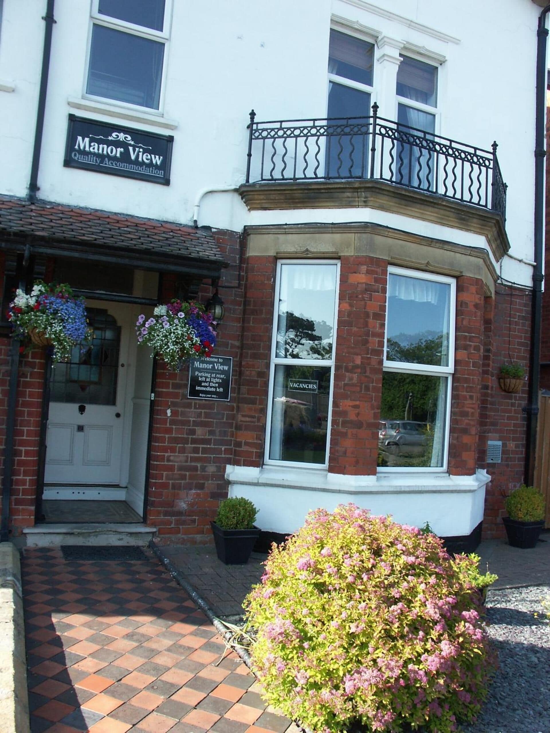المنشأة من الخارج