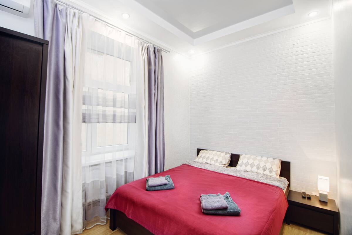 Quarto casal standard, banheiro privativo (Extra A) | Ferros/tábuas de passar roupa, Wi-Fi de cortesia, roupa de cama