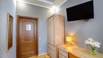 Economy Double Room, Shared Bathroom (B) | Iron/ironing board, free WiFi, bed sheets
