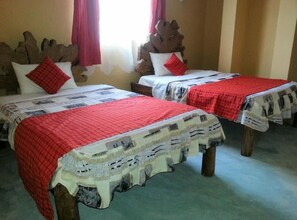Decoración personalizada, muebles diferentes, cunas y ropa de cama