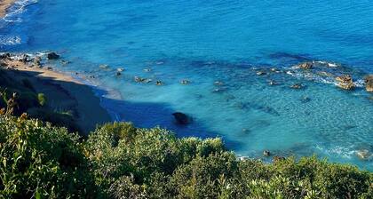 Genari Beach Apartments – Cozy Apartment with Sea & Garden Views