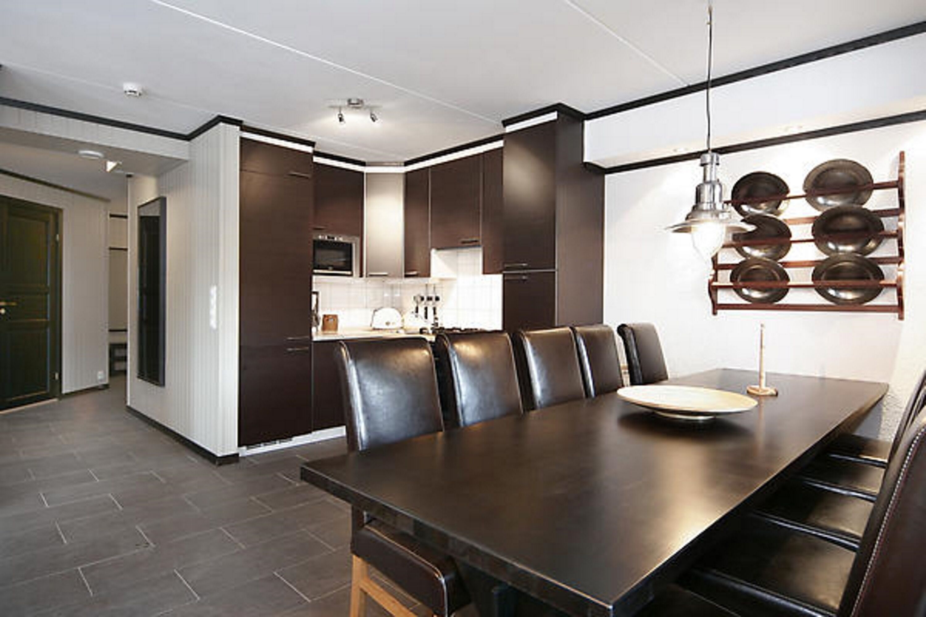 Family Apartment, 3 Bedrooms, Sauna, Slope side (10 Beds) | Private kitchen | Full-size fridge, microwave, oven, stovetop