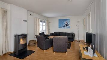 Appartement Familial, 3 chambres, vue vallée | Salle de séjour